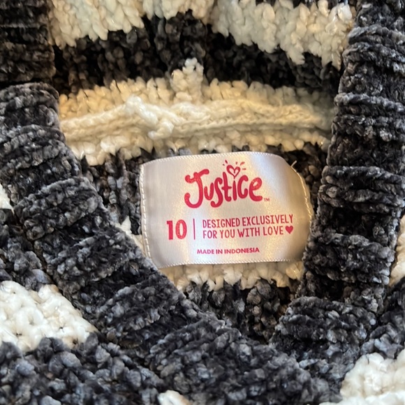 Justice sweater - Picture 2 of 2